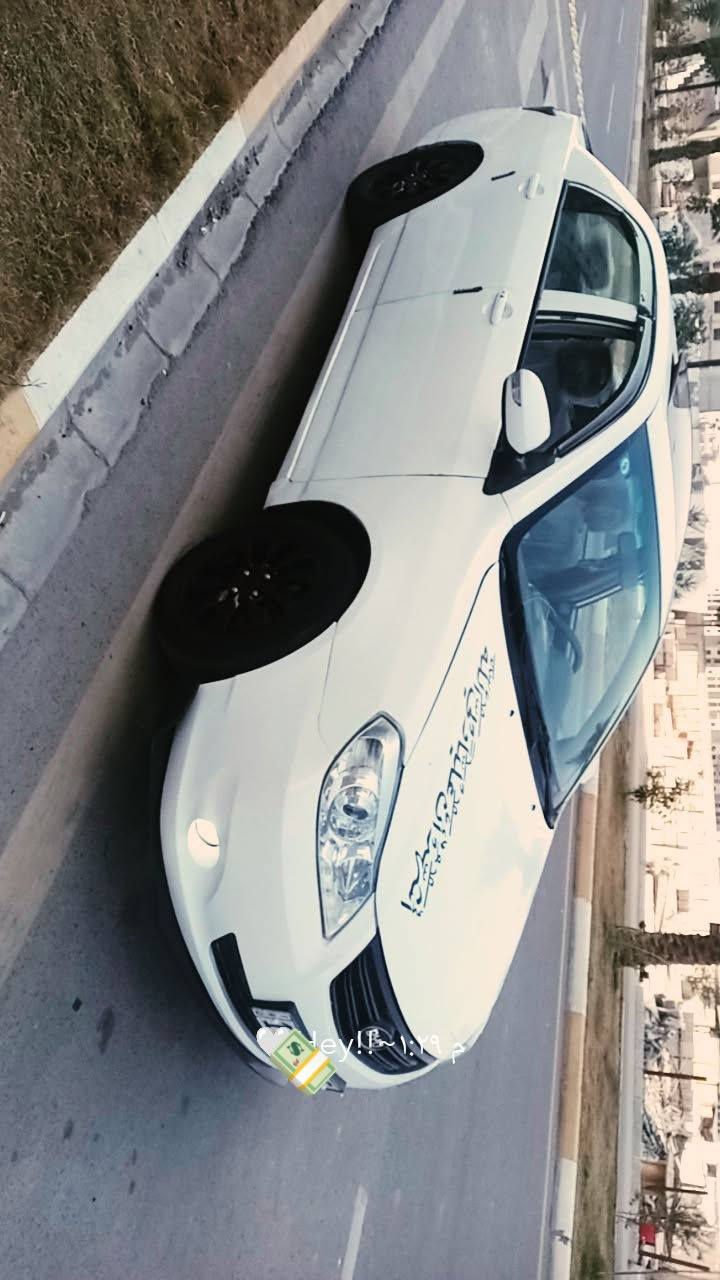 سلام عليكم BYDموديلا 2013رقم بغداد انكليزي G3
مكينه 1800
كير كهربائي
كهربائيات كلها جاهزه 
مواصفات
فتحه سقف بصمه ابواب اشاير ترحيب حساس خلفي 
بلاديه مكان السيارة بغداد حي الجهاد للاستفسار الاتصال على الرقم ***********السعر 52 وبي مجال (تحويل مباشر ثاني يوم )
