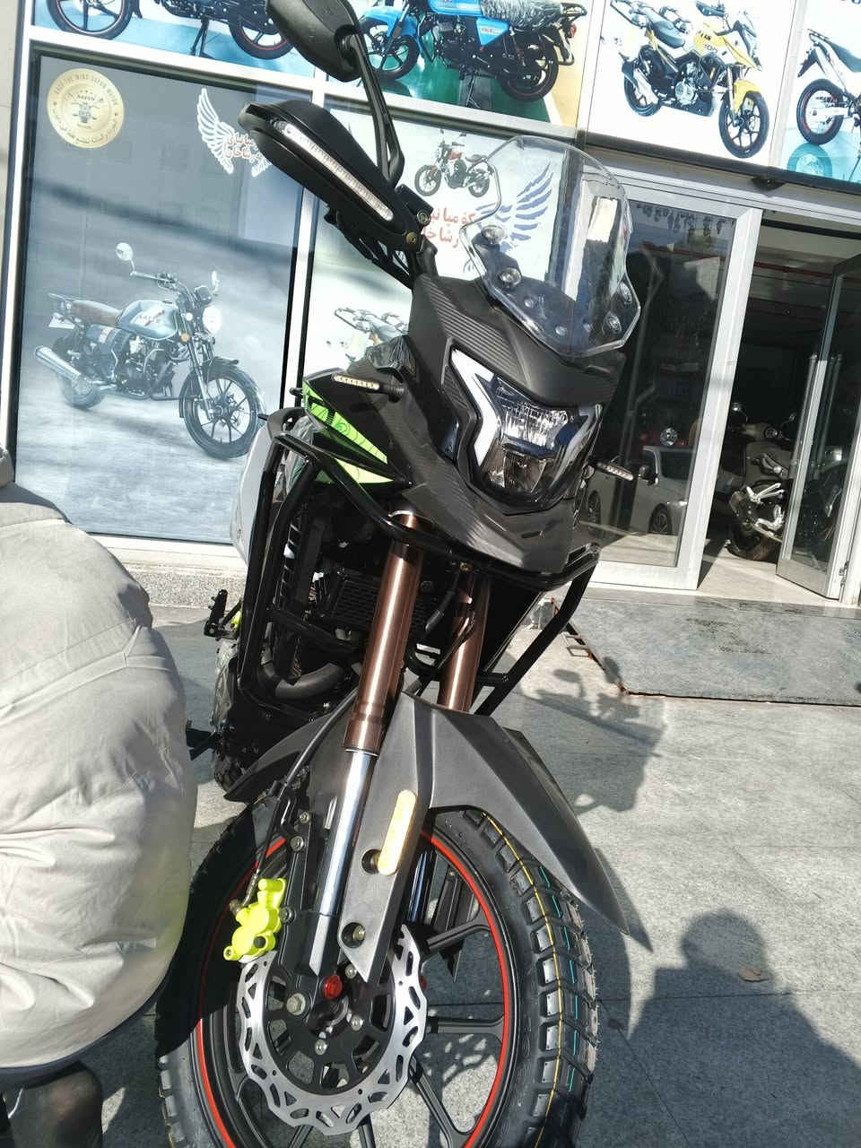 سلام عليكم الادفنجر دايوان شكل الجديد ويل كب بلادي رقم اربيل بأسمي ماشيه 4000الاف كفاله عامه ***********
