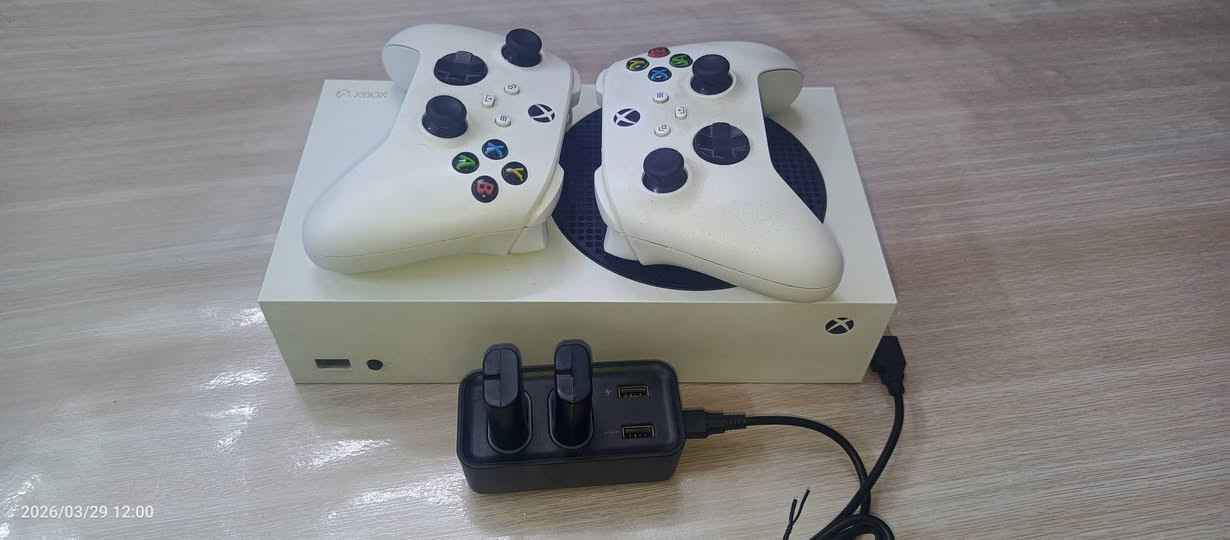 اكسبوكس كامل ملحقات نظيف
بي يدتين وبطارياتها
مع الشاشة البلازما
مع الحساب 
بي red dead redemption 2 
gta 5 المحسنة والعادية 
Resident Evil 7 
the Witcher 3 
assassin's creed Valhalla 
the dark pictures anthology :house of ashes
للبيع سعر 500 كامل جهاز وشاشة والحساب
مكان جسر ديالى لا يوجد توصيل


**إذا كنت صاحب هذا الإعلان وتريد حذفه لأي سبب، رجاءا أرسل رسالة إلى الدعم الفني**