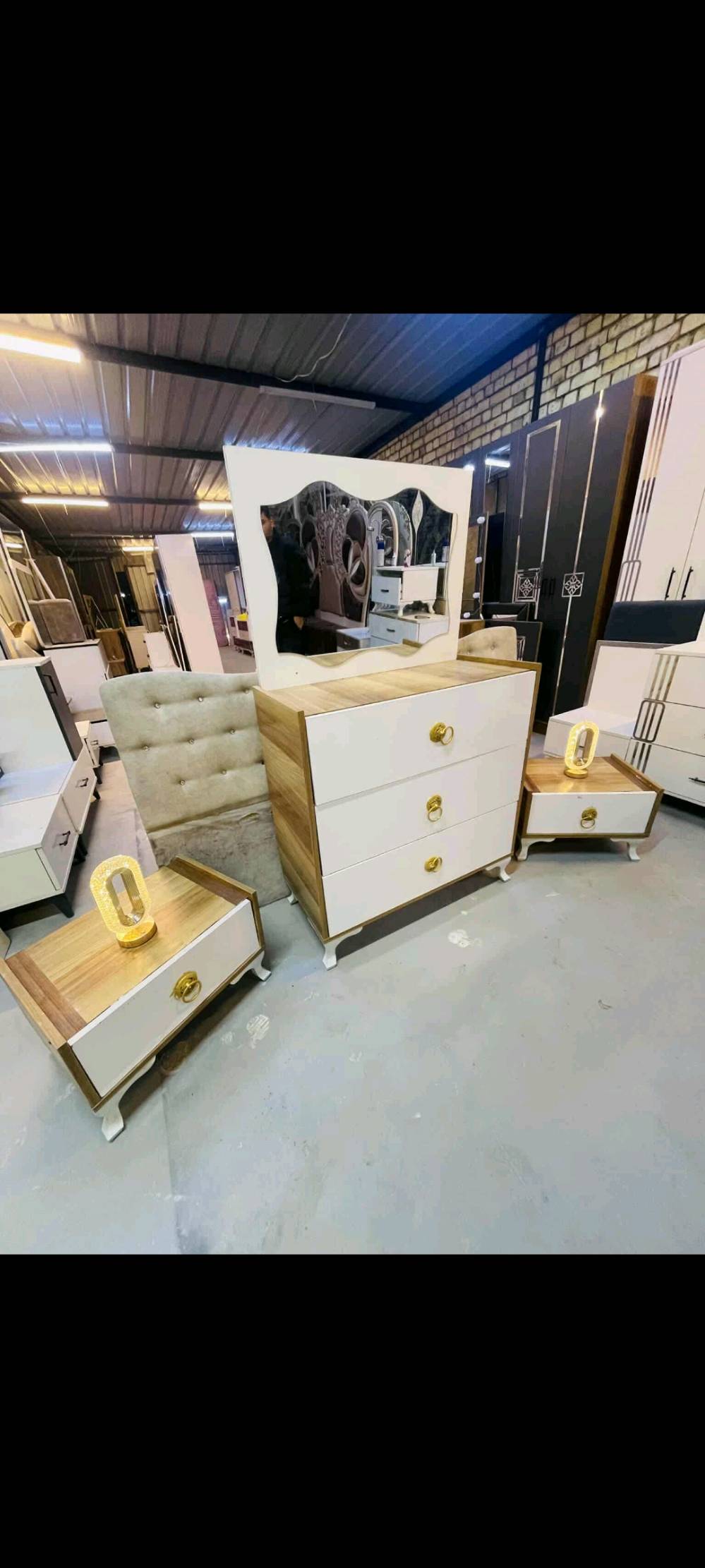 غرف ٥ قطع اخت جديد فول نضافة 