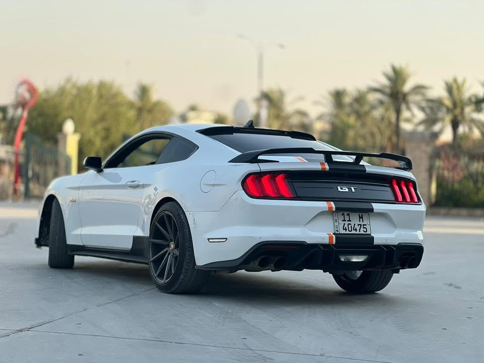 فورد موستنك GT 5.0 2022
ماشية 12500ml
كير 10 نمر
شفتات ستيرن
نظام الخروج عن المسار
تحكمات ستيرن 
3 وضعيات ستيرن
كزوز شيلبي
عليها بطالة ريسنك
حساسات خلفية 
كامرة خلفية
دعامية امامية شيلبي
دفيوزر وسبويلر شليبي
عليها ويل Multi-Spoke سعرة 700$
تايرات نوع  Michelin Pilot Sport 
وبعد بيها هواي سوالف
السعر 200 وبيها مجال
رقم  ***********
