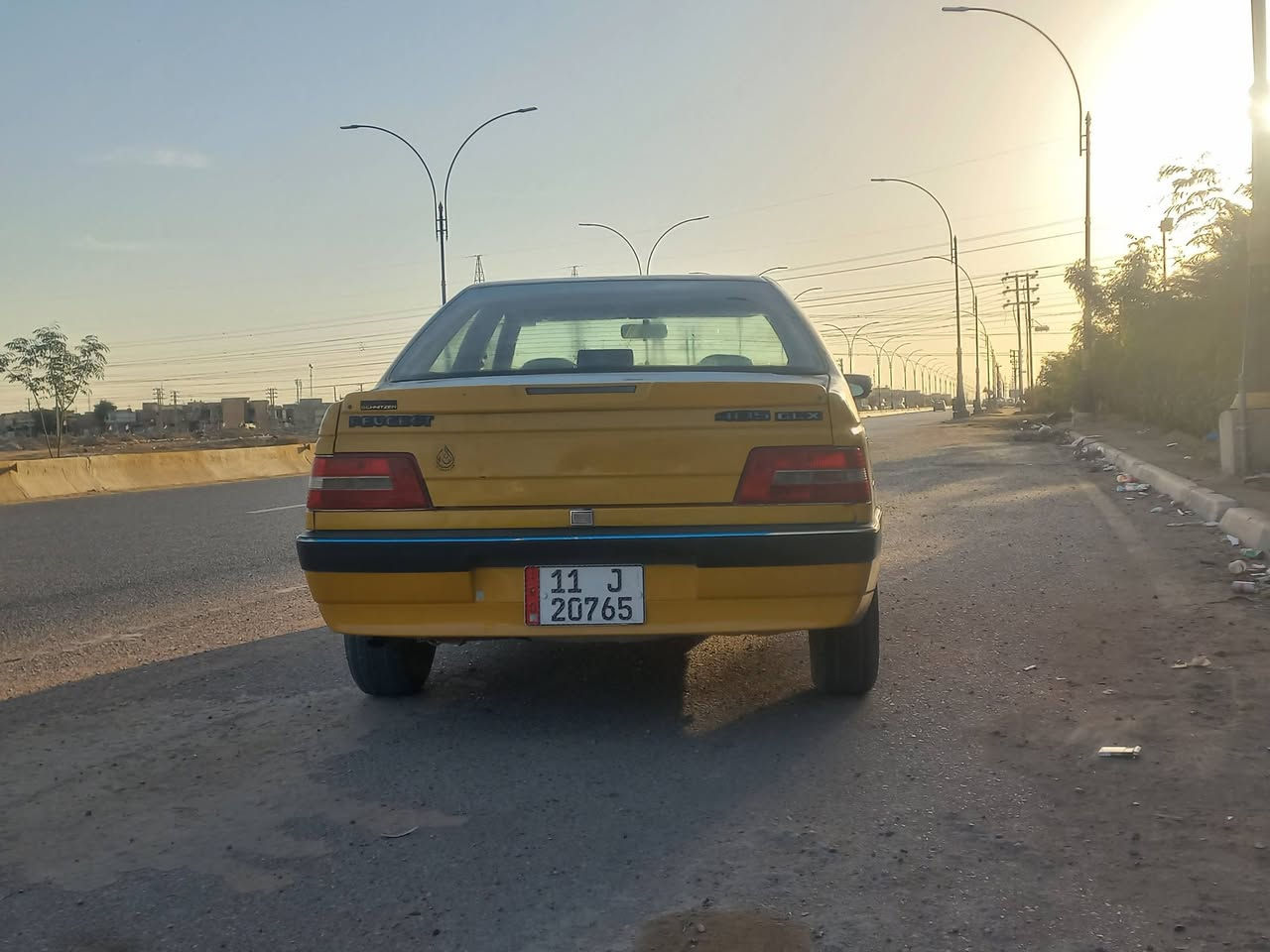 السلام عليكم للبيع بيجو 405 موديل 2010السعر 30$ بيها مجال قليل حك الجيه مصفره هيأة وغرامات باسمي مكان كربلاء  ***********
