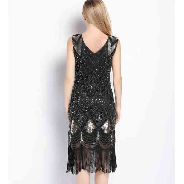 🎄✨ تشكيلة فساتين الكريسماس صارت جاهزة داخل محل Magic House ✨🎄
أجواء العيد اكتملت معنا 💃
فساتين كريسماس بتصاميم أنيقة وموديلات عصرية تناسب كل الأذواق ✨
ألوان احتفالية، قصّات جميلة، وخامات ناعمة تبرز جمالك في مناسبات العيد 🎅🎁

📍 العنوان:
بغداد – الأعظمية – شارع الضباط
مقابل كراج الصباح – داخل عمارة فايف ستار

📞 للاستفسار وطلب التوصيل:
*********** (واتساب متوفر)

🎀 كميات محدودة
🚚 توصيل لجميع المحافظات

#MagicHouse
#فساتين_كريسماس
#ChristmasDress
#أجواء_العيد
#أناقة_الشتاء
#هدايا_الكريسماس
