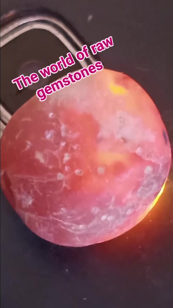 The world of raw gemstones #gemstones #stones #experts #stones #life #sale Tout le monde veut prendre sa place @super fans @متابعين @الجميع #خبراء #احجاركريمة #احجاركريمة #الحجارة #الحياة #بيع #سبحان #احجار


**إذا كنت صاحب هذا الإعلان وتريد حذفه لأي سبب، رجاءا أرسل رسالة إلى الدعم الفني**