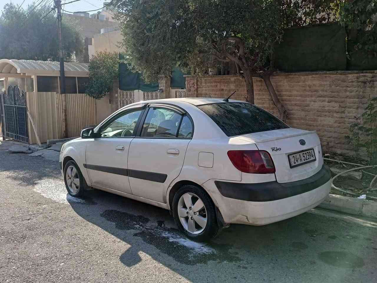 سلام علايكم
كيا ريو 2009
الضرر بوند وجاملغ صبغ فقط
شوي بل مصره شرط بل شاصي ودواخل 
وبيها بارد شي قليل 
محرك 14 لصرف ولا نفخ 
كير شرط 
رقم دهوك شرط التحويل 
كوبون بانزين بيها
السعر 90 وبيها مجال شي قليل 
الرقم الكورك***********
اسيا ***********
بيهم واتساب
