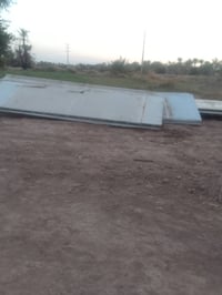 سندويج للبيع مستخدم شهر نضيفات كلش طول 4 ونص العدد 8.    07821142625