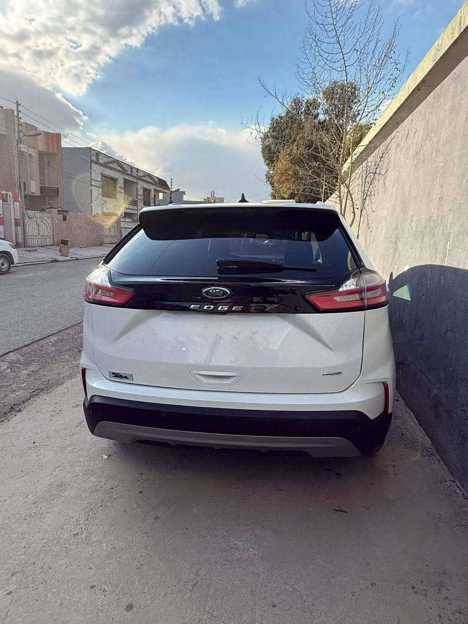 فؤرد ئيدج مؤديل 2024  مواصفات SEL سةيارةكة ناو سبيية فول فول مواصفاتة گير ماوس شاشة گةورة بريك بسمة سةيارةكة زمارة كاتية ٨٠ رؤزي ماوة وةكو بؤياغ سةيارةكة يةك صفحةي  كلير أمريكاية بي زووري بي ايرباگ بي دةعمة گير و مةكينة و هـةموو شتي بةشةرت 2FMPK4J95RBA54804 
0750 485 8947 أربيل, العراق
