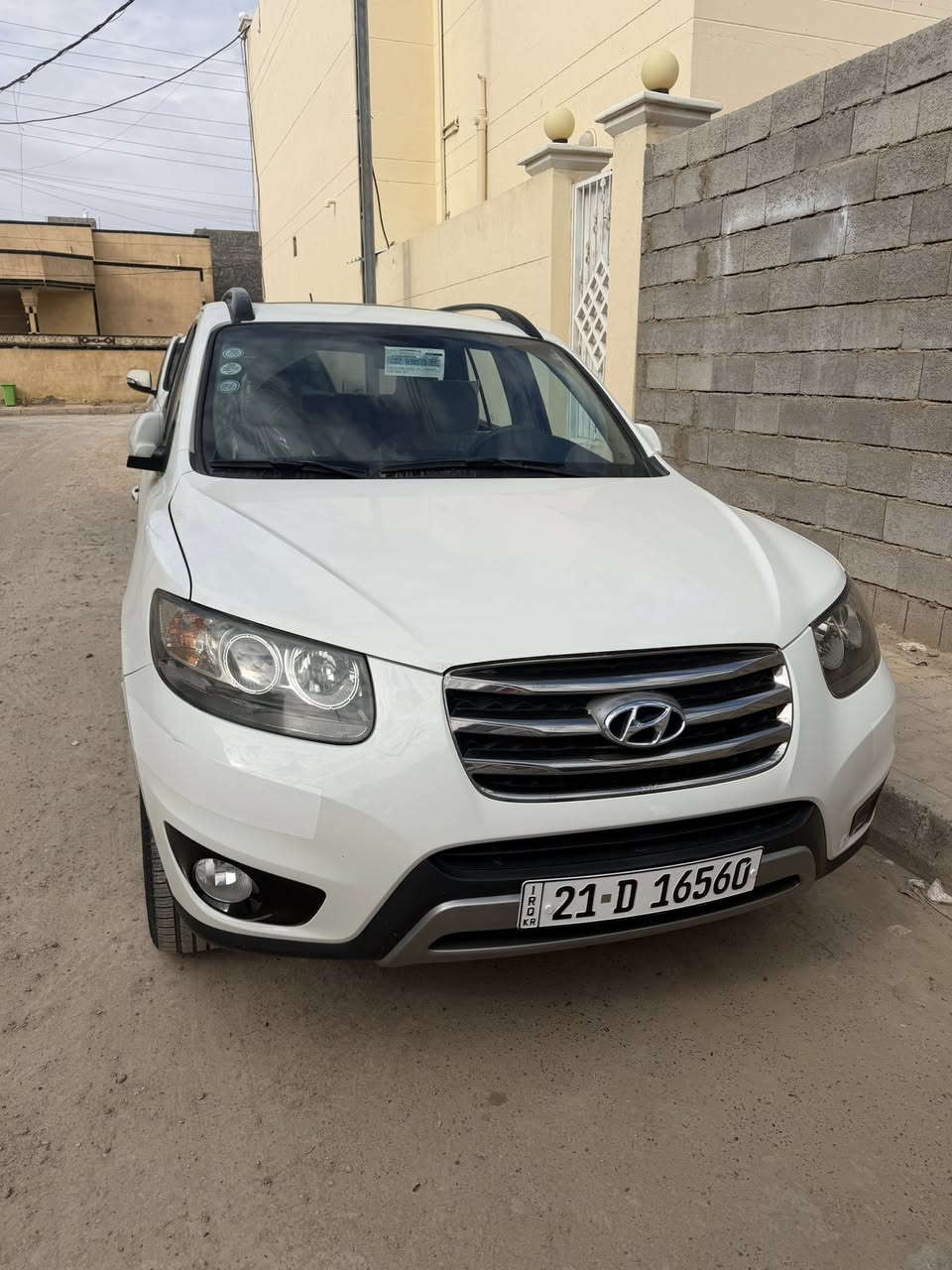 السلام عليكم سنتافي للبيع موديل 2012 سياره مكفوله كفاله عامه بدون صبغ مكينه ما ممدود عليه سبانه كير مكفول فول مواصفات الأخير سياره جديده رقم سليمانيه بسمي السعر 155$ بي مجال الشراي يتصل ***********
