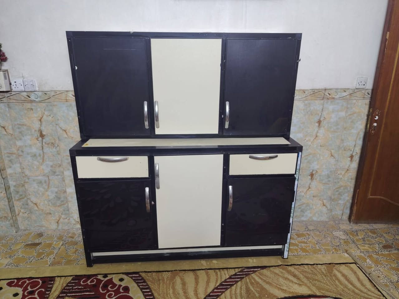 السلام عليكم كاونترات مستخدمه نضيفه كلمن وسعره عنوان بغداد الشعب اكو خدمة توصيل بكروه داخل بغداد ***********
