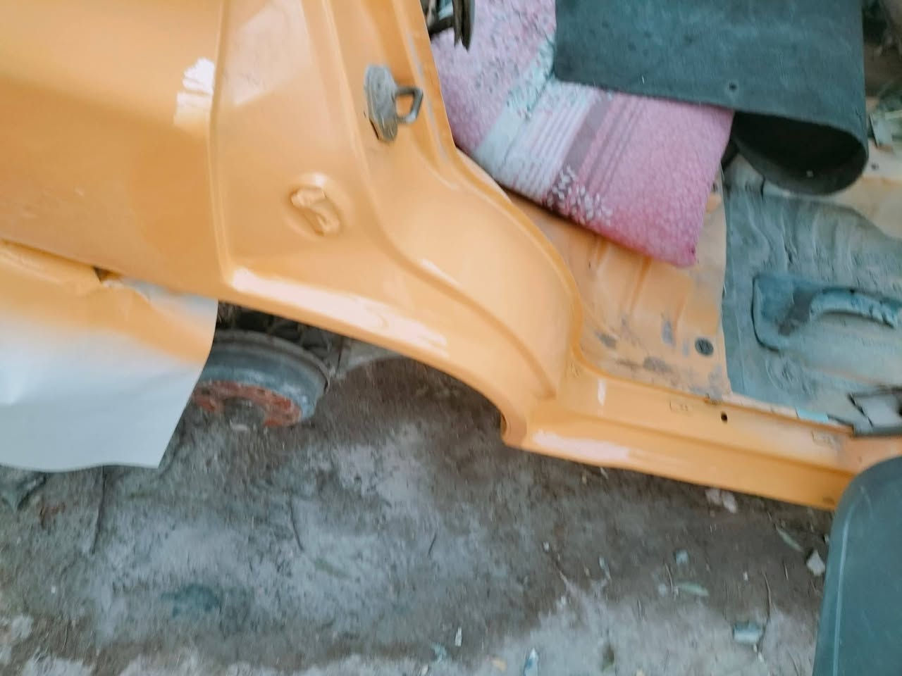 سيد احمد المعموري لسمكرة وصبغ وبولش لكافه انواع السيارات ***********
*********** ©©عامود 228كربلاء قرب مركز شرطة عون ع
