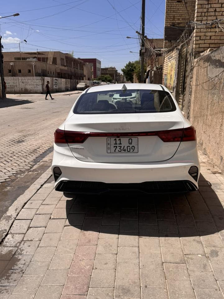السلام عليكم
سيارة سيراتو مديل 2024 مكينة 2000دوش السيارة نظيفة كلش وحلوة مرتبة السيارة ماشية 11الف 

السعر 165ورقة 
الرقم ***********

العنوان مدينة الصدر قطاع 79
