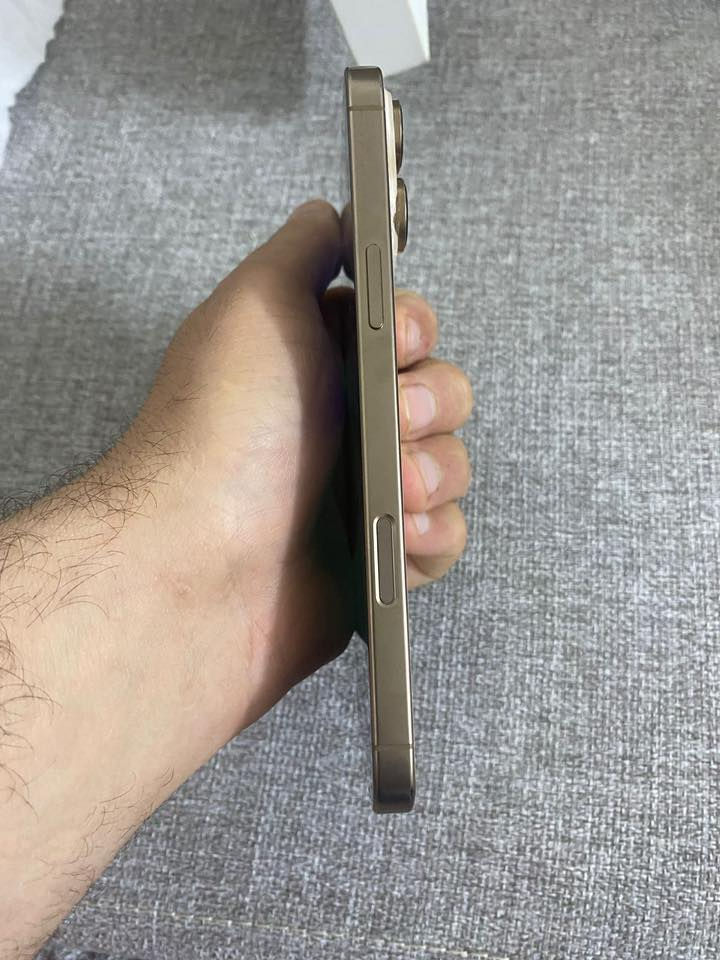 آيفون ١٦برو ماكس سعر  مليون ١٥٠ وبي مجال
جديد مكفول عام ماستر ذاكره ٢٥٦
كارتونه مالته الاصليه بطاريه ٩٢
بس ضهره مفطور ومماثر

مكاني بغداد يووجد توصيل
***********
