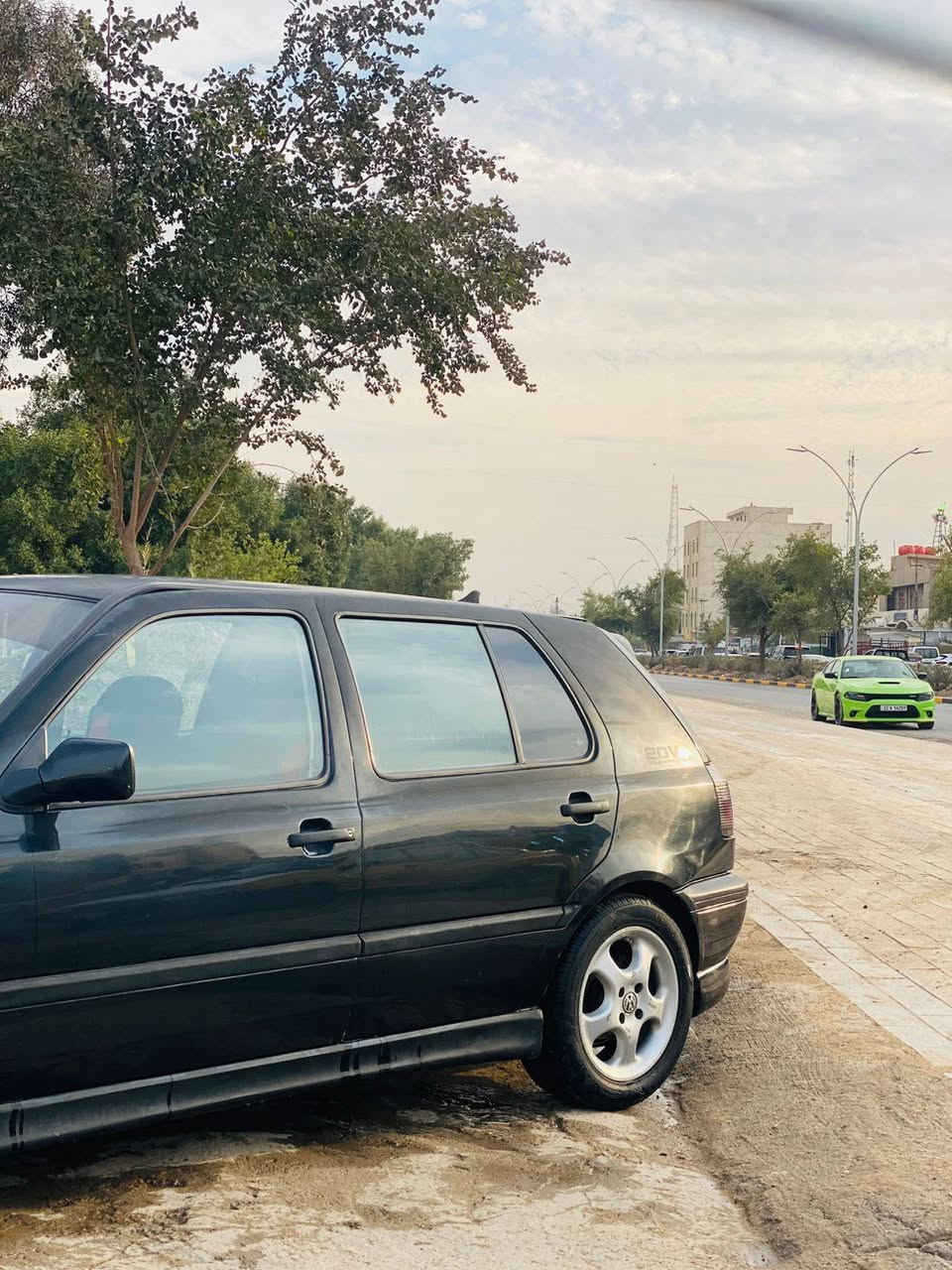 كولف 92 وارد يابان اصل
بيها صبغ قطع 
مكينة 2000كير اوتو كفاله 
تبريد تدفئه كهربائيات ع بلاد 
بيها سستم صوت بايونير دمام خلفي مسجل بلوتوث 
ويل 15 مميز تخم تاير جديييد 
غرفتها جديده حيل 
مازدات جدد وبيها عالي زنون نهااار 
سنويه ماساقطه تحويل ثاني يوم 
مكاني بغداد الدوره 
السعر 53 
الشراي يتصل بدون خاص 
***********
