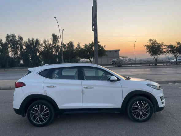 اسلام عليكم سياره توسان كوري موديل ٢٠٢٠ بدون ضرر شرط محرك وكير ماشي (٨٠) الف السعر ٢١٥ تفاصيل اكثر اتصل على الرقم ***********
