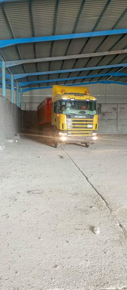 السلام عليكم 
للبيع سكانيه سكس راس بلادي 2001
مكينه 420انجكتر
كير 3,3
مجموعه جبليه،خفيفه
باج بطن بلادي تبريد شغال 
تخم تاير 24
رقم بصره بسمي الوحات انكليزي 
سياره مكفوله كفاله عامه 
***********
***********
