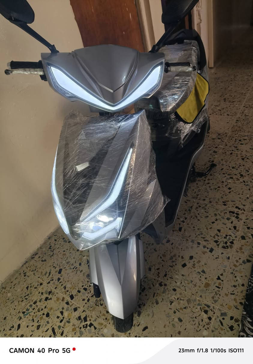 ماطور شحن للبيع
الماطور مستعمل ساعتين 2 فقط اخذتو قبل يوم 
3 سرع السرعه الاوله 40 الثانيه 45 الثالثه 50
6 بطاريات يمشيك 40 كيلو متر بي بك الرجوع للخلف 
الماطور نضيف كما موضح بل فيديو ما مشخوط شخط 
اخذتو من الوطنيه ب 900 اريدو ب 700 وا بي مجال قليل للطيبين 
الرقم ***********
