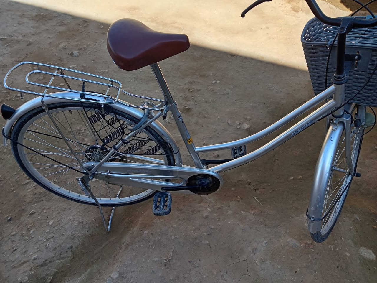 السلام عليكم من رخصة الأدمنه (باسكل للبيع نضيف كلش حجم 26 / وصل75  قيم او اخذه )


**إذا كنت صاحب هذا الإعلان وتريد حذفه لأي سبب، رجاءا أرسل رسالة إلى الدعم الفني**