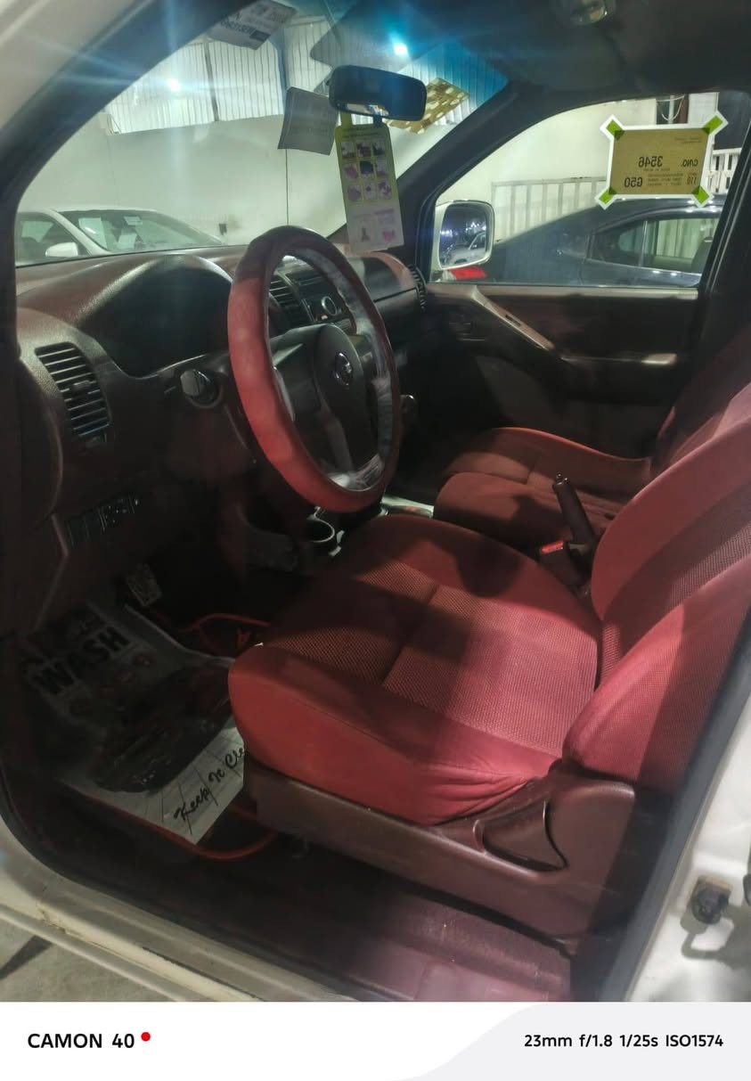 نيسان نفارا موديل 2009 
رقم سليماني تحويل وكالا شرط 
سعر 105 ورقات  ***********
كير محرك كهربائي كلها بشرط 
محرك مامفتوح. شرط 
سياره بدون دعم بدون صبغ 
بيها ثلاث مكانات تعديل بارد 
عنوان كركوك شراع معارض كركوك, العراق
