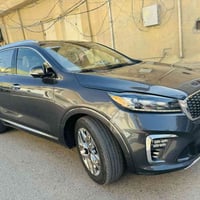 كيا سورنتو 2019 فول مواصفات السياره جديده ربع ماتصرف عليها   كفاله عام...