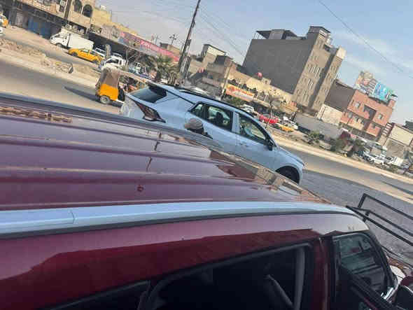 سياره للبيع تيوتا  هاي لاندر 6 سلندر موديل 22 بدون ايرباك حادث سرقه باب وجاملغ ودعاميه اماميه ورجعن نفسهن ونعاد صبغهن السعر 32 3 دفاتر و20 ورقه
ومكاني بغداد المحرك مامفتوح والسيارة جاهزه من كلّ النواحي
الأتصال على *********** د/ محمد بغداد
