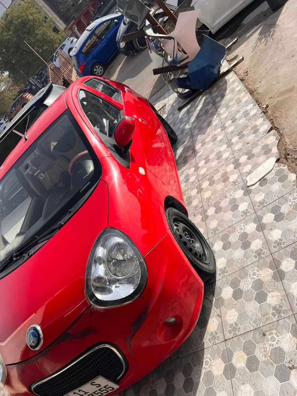 باندا ٢٠١٣ مكفوله من الصبغ كير مكينه تبريد مكفول السعر٥٢ ورقه
للاستفسار*********** العنوان حي الجامعه شارع بسكولاته
