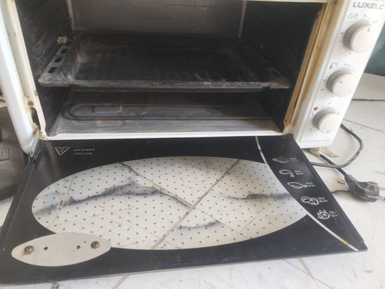 ميز أوتي باله الحجم اجبير ٢٥ مثرامه الصليه شرط اشغل اسعر 30 اوفن شرط انضافه اسعر 30 مكنسه الصليه شرط اسعر 40 عنوان شطره حي زهور قرب ملعب الحاوي ***********
