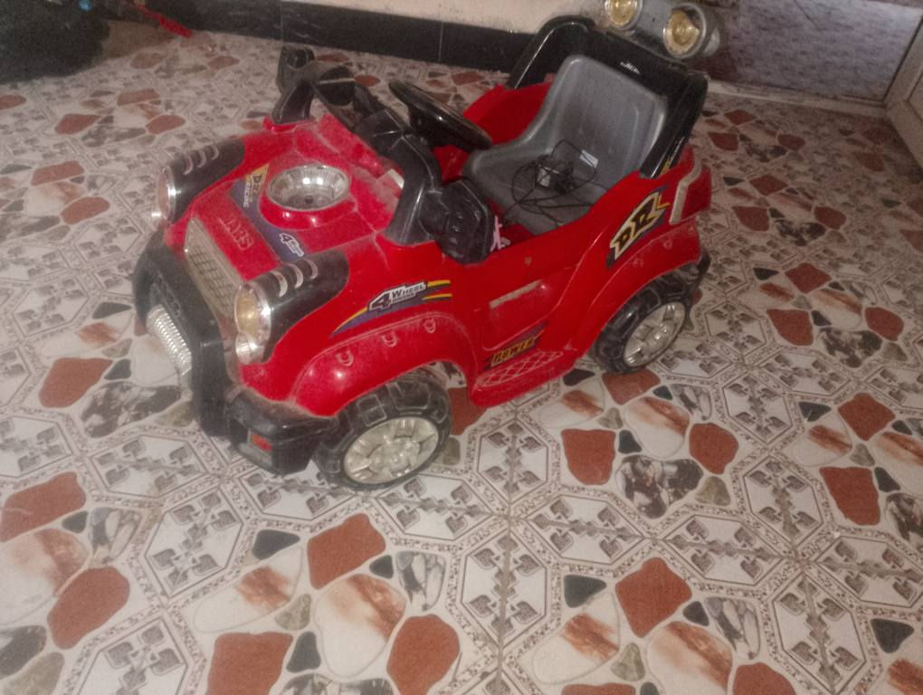 غسالة توشيبا  اصلية بالة وغسل بطانية وسيارة طفل *********** عمارة, ميسان
