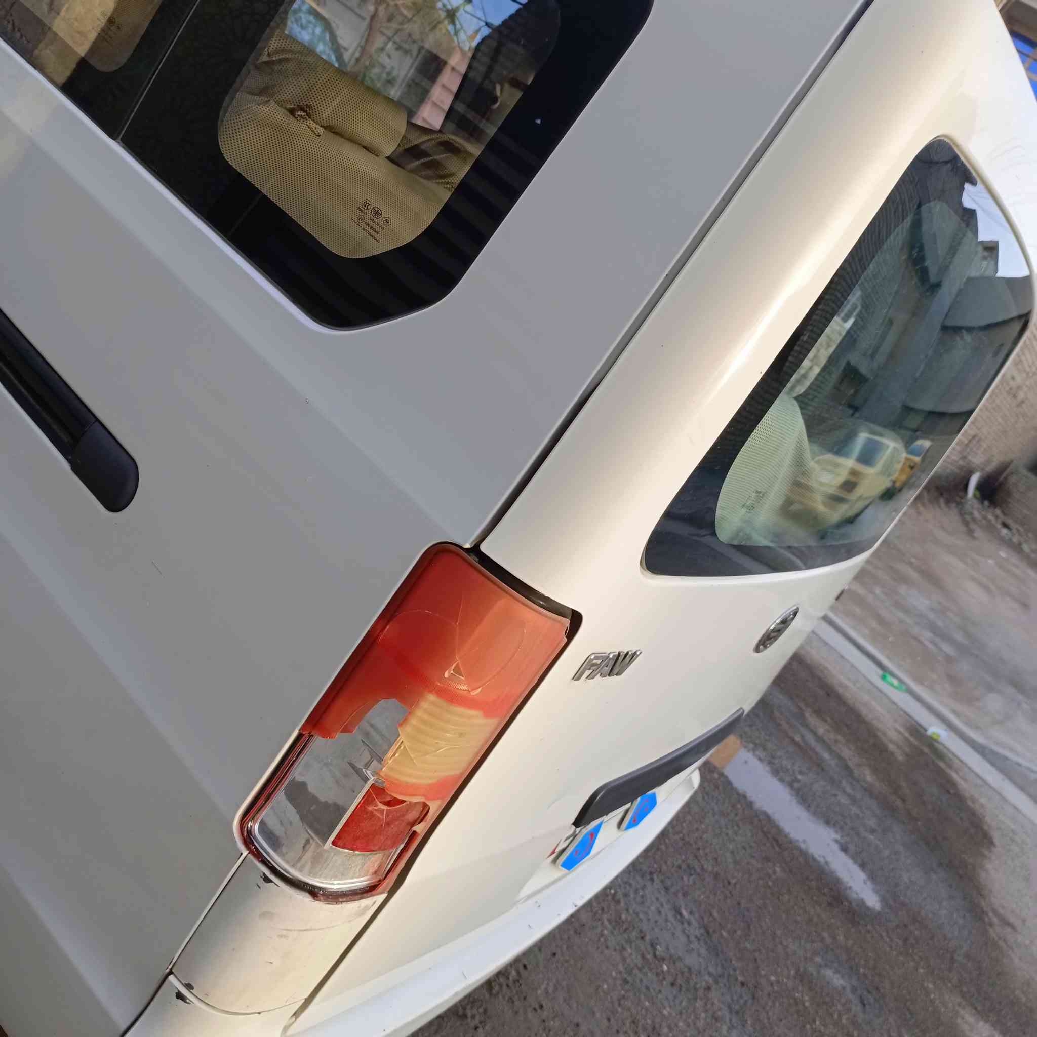 فاو خشفة موديل ٢٠١٥كير ومحرك كورلا بدي بلادي ١٠راكب دوشمة جديدة تخم تاير جديد هزة لغاية نهاية ٢٠٢٦ولكن سنوية نافذة من الشهر ١٠ هيئة مصفرة ضريبة مصفرة سيارة حرة باسمي السعر٤٥هاتف ***********و*********** مكان السيارة ورقمهابغداد
