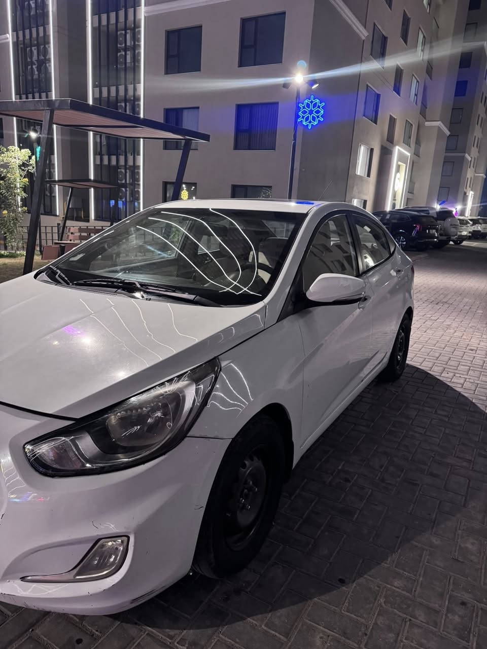 اكسنت خليجي 2014
رقم بغداد  تحويل مباشر 
محرك 1600
فتحه
فول تحكم سترين 
اشاير بالمرايات
وباقي المواصفات المعروفه 
السياره مكفوله من الصبغ بس تعديل بارد بالبنيد فقط
السياره جاهزه من كل نواحي  
محرك كير شرط ما مفتوحات 
صدر وتايرات جديده
السعر 96 
***********
