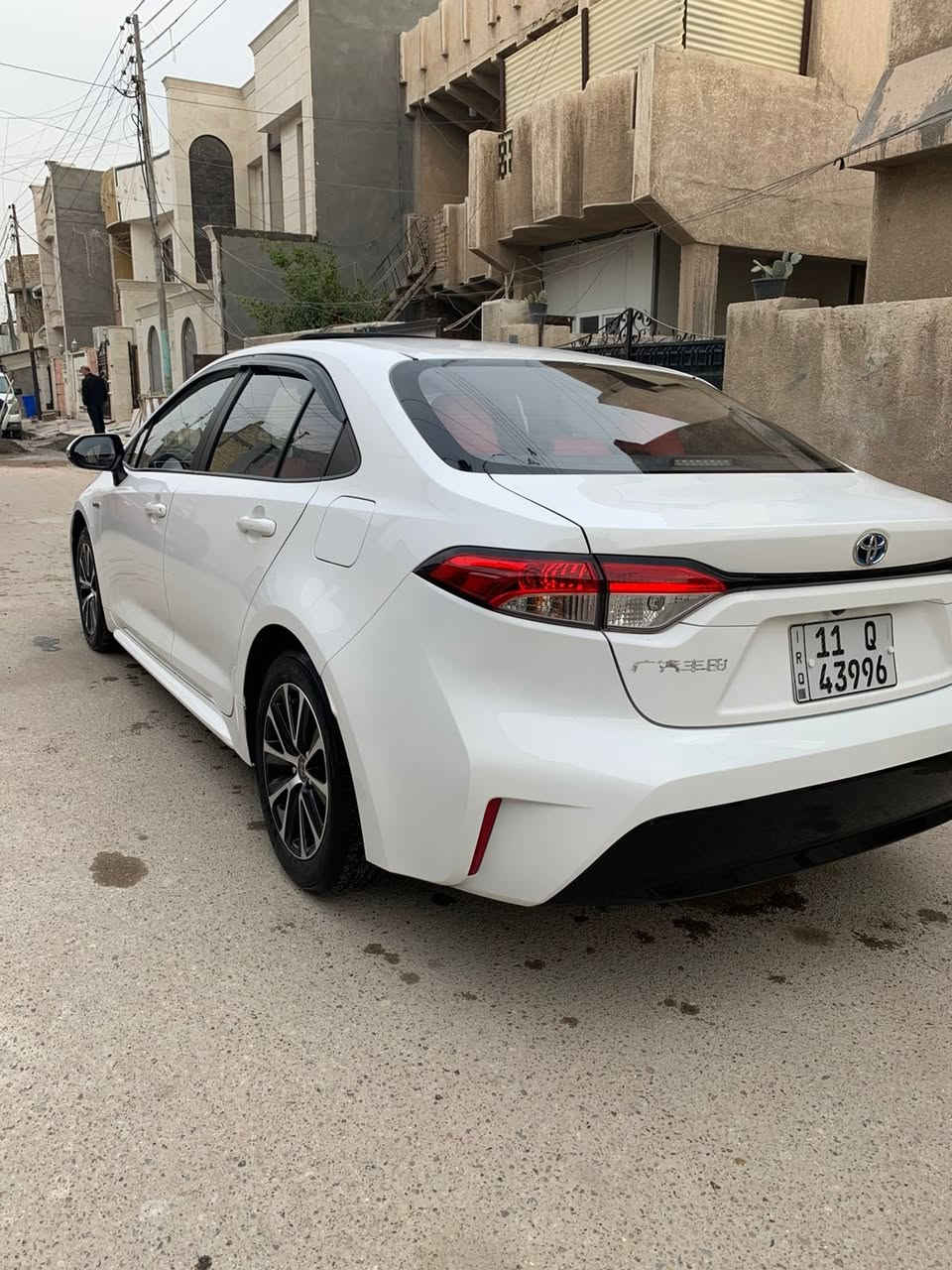 السلام عليكم
للبيع كورلا هايبر 
موديل ٢٤ 
رقم بغداد 
سياره جديده عل وضع الشركه 
ماشيه ١٤ الف 
مكان السياره صلاح الدين الضلوعيه 
السعر ١٥٢ وبيها مجال قليل 
***********
