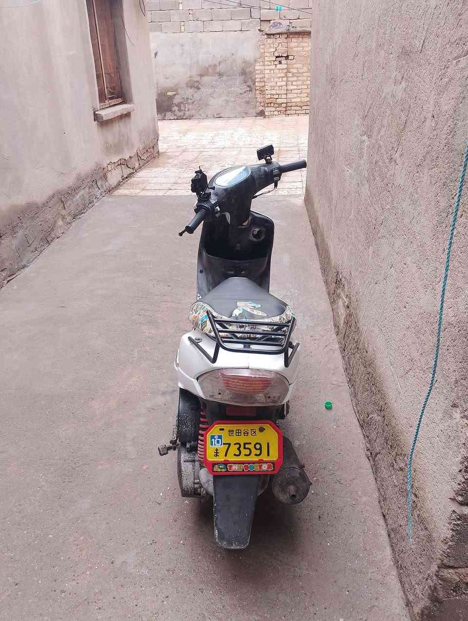 السلام عليكم دراجة ماكس قچمة نضيفة وحلوة وناعمة كلشي مابيهة كلشي شغال بيهة السعر 650 وبيهة مجال الرقم *********** مكاني الموفقية
