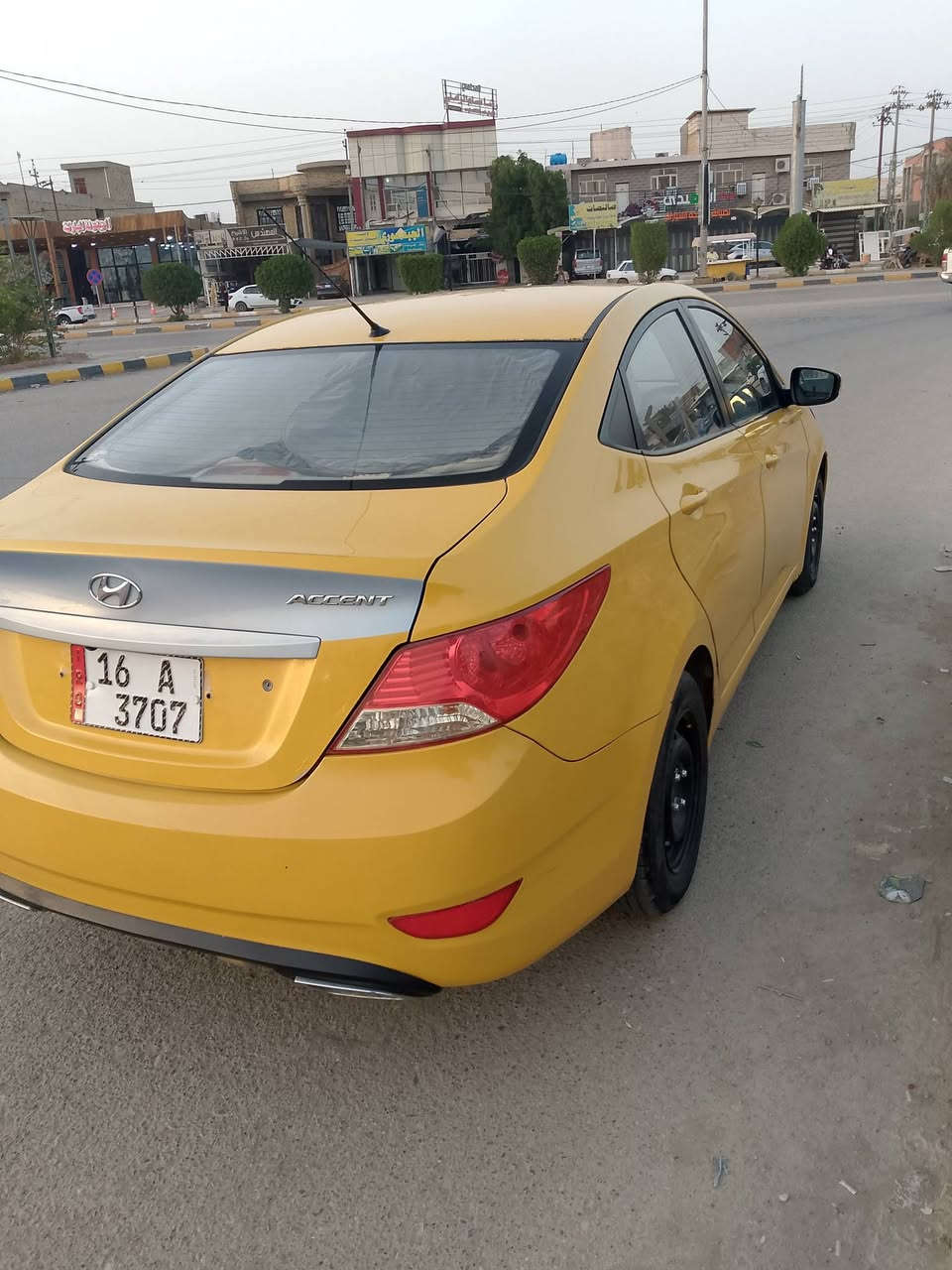 اكسنت 12
خليجي محرك 1600
بيهه بارد بجاملغ السايق ولباقي مكفول 
رقم قادسيه انكليزي باسمي مصفره هيئه وغرامات
مكان السياره الديوانية    ***********
