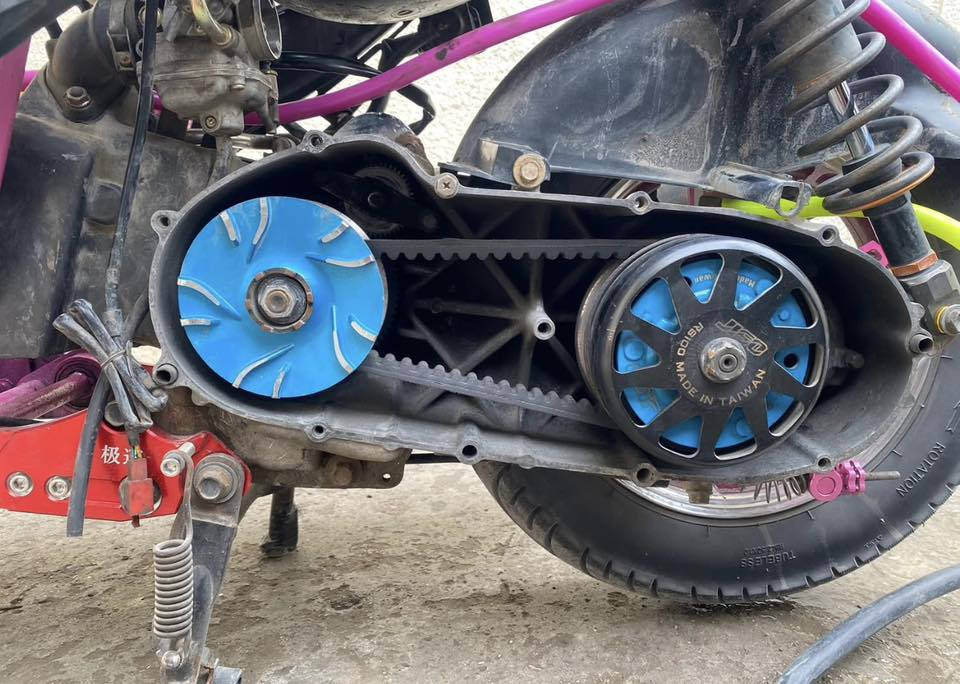 ماكس عدله مال لعب رمضانيه🤩
❗️الدراجه متعوب عليهه مو شراي اعبر المنشور دراجه مناقصه شي نكره سلف بكل وقت دراجه شوفت عينكم بوشه 55 جاهزه من كلشي شلعه معدل شاصي لون وردي صبغ حراري🩷 كلجات جيسو  بيهه دبل خلفي اصلي(مزوعه تزويد)
دراجه تزويد يلي بيهه سعره فوك(400)سعر الدراجه ب  650( بيهه مجال للشراي ) مو شراي لاتراسل مكاني بغداد بياع تقاطع درويش *********** متواجد وتساب و ماسنجر
