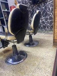 كراسي حلاقه ثنين نضيفات 250     بغداد 07713239771