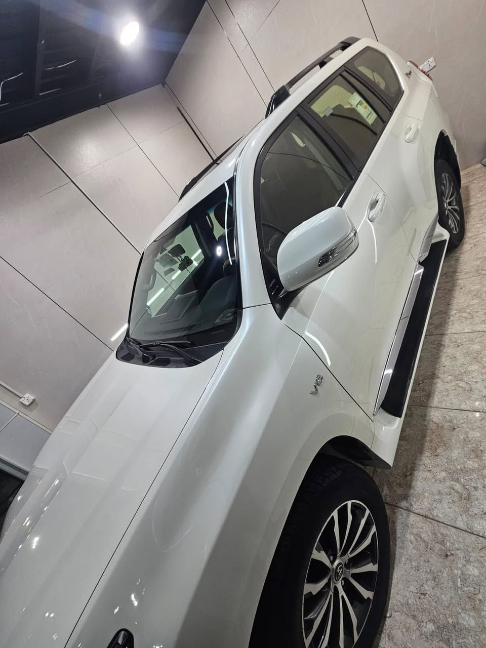 السلام عليكم برادو موديل 2022سبعينيه Txs ماشيه 72سياره جديده السعر 43$للاستفسار الاتصال ***********
