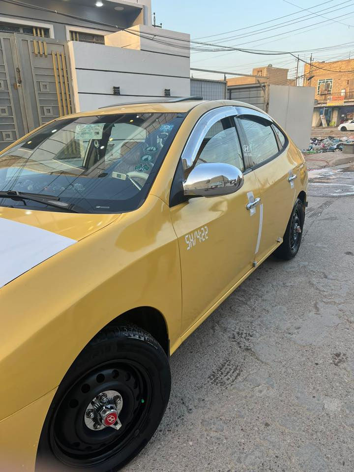 سلام عليكم 
النترا موديل ٢٠٠٨ وارد امريكي 
السياره تخم تاير جديد مكينه صار ٣ اشهر مشدوده 
صدر جديد تبريد 
ثلج أدامه جديده كهربائيات زيرو 
سستم نيكل دوشمه جديد
 تحويل ثاني يوم تاخذ مصفره السياره
 مكينه ٢٠٠٠ دوش سونار موجود 
لسياره خير من الله مال جناي الله شاهد كله جديد واصلي وكاله مشدود بيها كير مكينه خير من الله سياره ضررها جاملغ الايمن سونار موجود 
سعرها 90 بيها مجال لشراي انشالله 
تدخلي خاص بخدمتك *********** اتصال رصيد 
*********** واتساب فقط 
مكاني بغداد منطقه الحسينيه الراشديه
