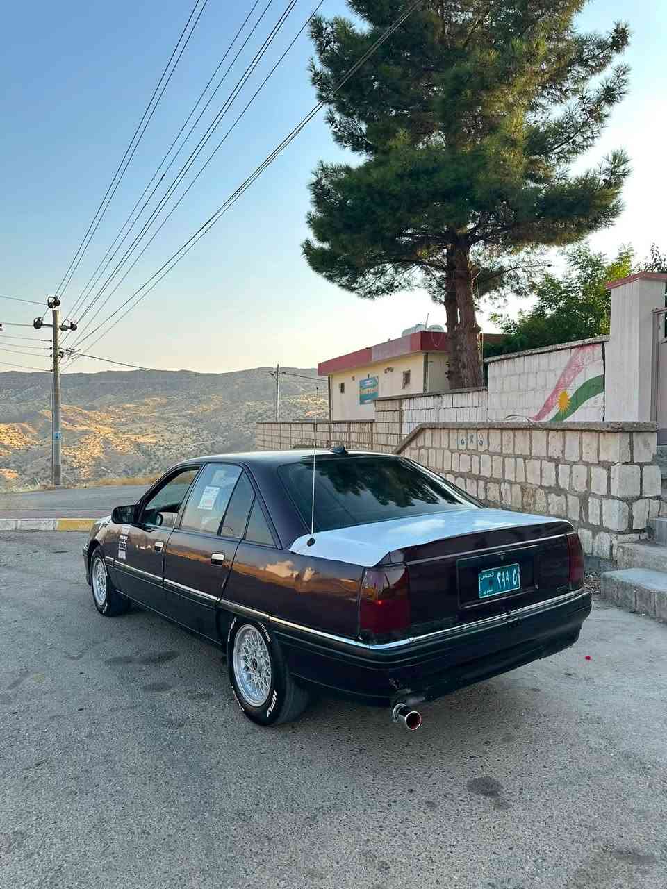 به ناوى خواى گەورە❣️
ئۆبـل ئۆميـگـا بـۆ فرۆشـتن🇧🇪🏁
ئارم بـلـاسيک دهـۆک بەشەرتی ئارم و ئەوەليات 
هەر دوو رەقەمەکەی ئەسليـه بەشەرتی رەقەم شانسـى يەک ژمارەى هەلە نيه بەشەرت ✔️
گيـر و مەكينه و ئەکسل بەشەرت مەكينه ئەروبيه لۆک👍
کارەبايەتی بەشەرت نوقوستانى نيه گيجەكانى ئيش ئەکا لايت بەگلايت سەکن فلجه تەرجيل هەموى بەشەرت💯
مۆديل 1993❕  ٤ تايە و ويلى لۆک🛞 كوشن لۆک🔥
ماشاءالله له جوانى و له قەوەتی✈️ مەكينه20گير عادى
موس و براوه بەشەرت 💯. ABS🚩 بانس و فليجەى لۆک بريک مەزبوت تازه بيش و دواوەم داگرتوه ندنو تؤله⭕️
مالى دۆسته ليخورينـى زۆر خۆش و تايبەتە ☑️
گير و مەکينه و ئيفلۆ و ئەكسل و كارەبايەتى هەموى بەشەرت رۆن ليجون و جەورى و دوكەڵ و شتـى نيه 
هەيكەلـى قوتو و جوان ماوەتەوە⚠️
موشتەرى تيـل بكه 📞يان جات💬 له خزمەتان دام 
قيـست و قەرز  و گۆرينەوەم نيه 🔻
ساحريش خوار بازار 19 گەڵا و محامەلەيەکى برايانه◾️
پارەى عـولوجيـكه شـوين دوكان سيـاحـى📍
***********ڤايبەر وەتس ئەبى لەسەرە☎️
