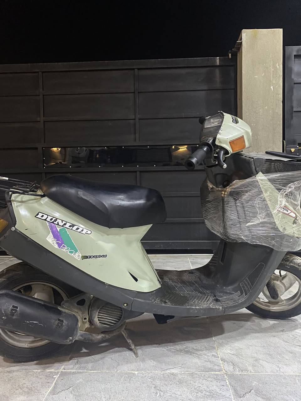 دراجه ياماها للبيع ما بي اي عيب كلشي شغل بي هورن لايت زينون اشارات رباعي شغال سعره 225 .. رقمي *********** متواجد واتساب 👋🏻
