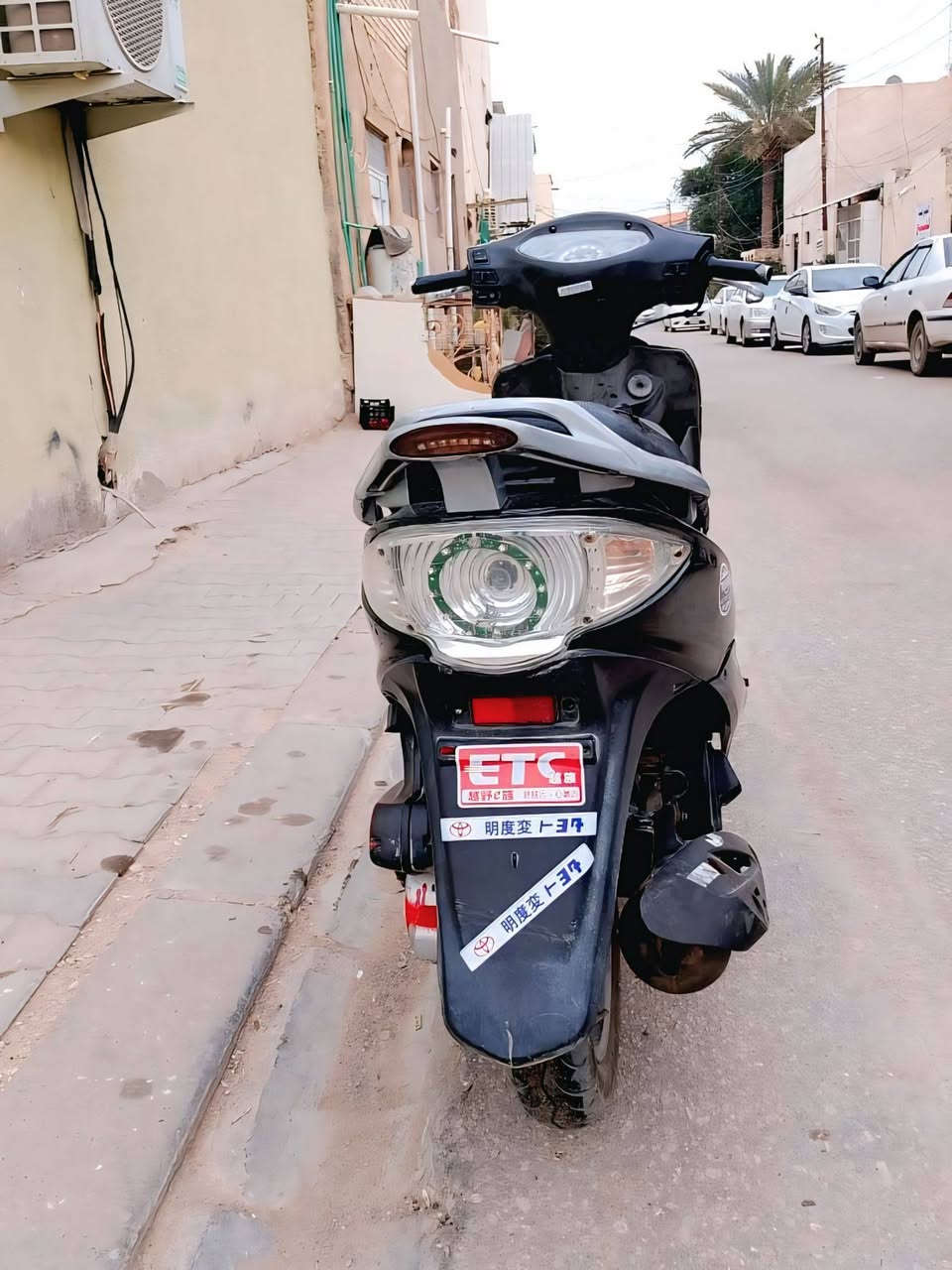 سلام عليكم دراجه كامكو جي 4 كفاله عامه من كلشي مكينه مامفتوحه شلعه ومعدل خير من الله نضافه ميه بل ميه تخم تاير جديد فحل كهربائيات كله شغاله صار اله شهر من طالعه السعر 550وبيها مجال حك الجيه العنوان نجف الرقم ***********
