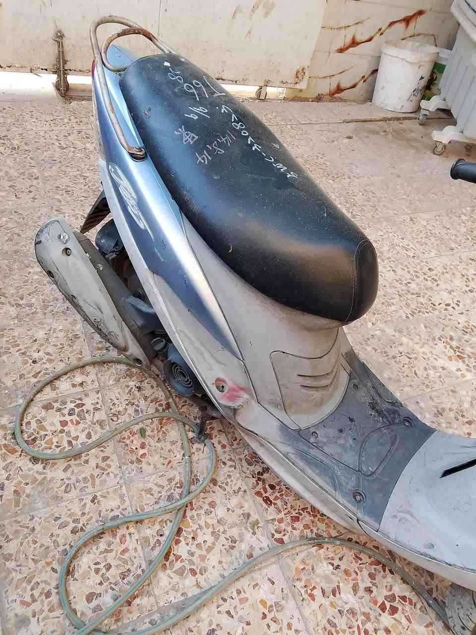 سلام عليكم ماكس منغولي موديل 2007 دراجة بعده بالكارتون مال رمبة بعده بدهن الشركة مامشتغلة تجي تشغله وتاخذه  سعره 850     ***********
