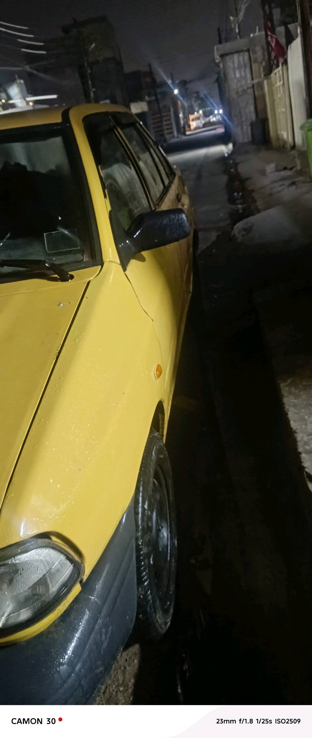 سلام عليكم سيارة سايبة مديل13رقم واسط مكان بغداد مصفره بيه مجال