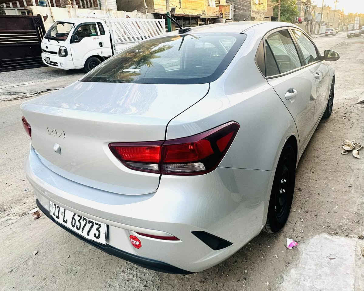 كيا ريو مديل 22 صبغ فقط جاملغ وبارد بل باب حادث موضح بل صور محرك دوش دبل نوزل 1600 ماشيه 56 الف ميل السياره بأسمي السعر 123 وبيهه مجال بسيط مكاني بغداد الجديده هاتف ***********
