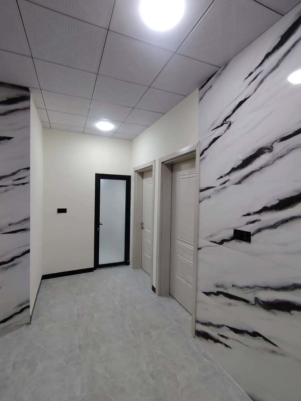 فرصة لأصحاب الإمكانيات الضعيفة.
يتوفر أربع بيوت كل بيت المساحة 100م
إبي الخصيب - مهيجران - قرب جامع الگرية .
البناء حديث 2026✨🏠
#سعر_البيت_الواحد :: 42 مليون وبي مجال .
#الركن ٥٠ مليون قابل للتفاوض 
#كل_بيت_يحتوي :: طارمة أستقبال مطبخ صارلة
غرفتين منام صحيات داخلية مناور صحيات خارجية.
#نوع_العقار :: وقف سني مسجل أصولي . سنوياً 100 الف
#الخدمات :: ماء كهرباء تبليط انارة منطقة سكنية ومخدومة.
تتكاتب تستلم بيتك 🔑🤝
#للأستفسار ::***********
