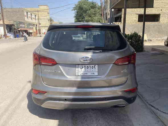 سلام عليكم سنتافية 2018م                                           مكينه 4                                                                                          صور الحادث مرفقه ومكان صبغ جارد 
سعر 135
***********
ملاحضه 
صبغ على كد شبر فوك جنطه
