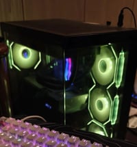 تجميعه للبيع  كاملة ابيعها  المعالج: AMD RyzenTM 5 7600X  اللوحة الأم:...