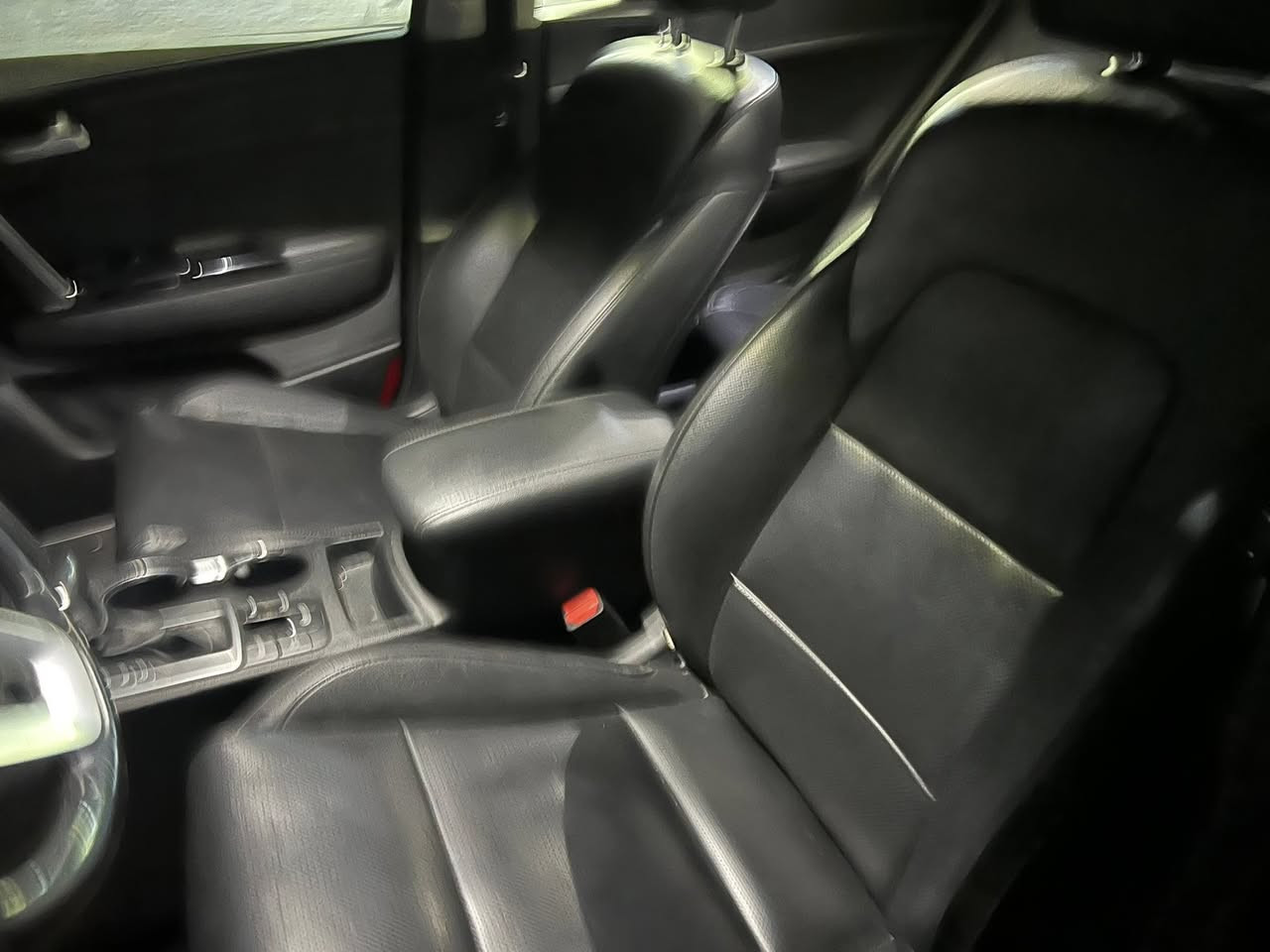 سبورتج 2020 فول مواصفات  داخل جلد وكشنات تدفئه وتبريد وكهرباء وبانوراما حساسات كامره رادار مري كهرباء هاندبريك كهرباء  باب خلفي كهرباء
ايرباك برده فقط
***********
