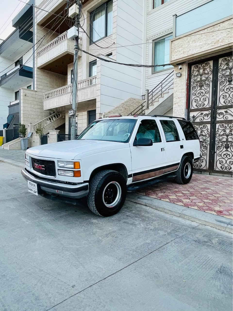 *********** گێڕو مەکینە دەبل ئەکسل  تەقەو رەقە فەحسی مۆدیر تازەیە  ٤ تایەو ویلی لۆکی لەژیرە  سەیارە یلتازەیە لۆک ماوەتەوە  ٣ پارجەی بۆیاخە لە سلیمانیم السليمانية, العراق
