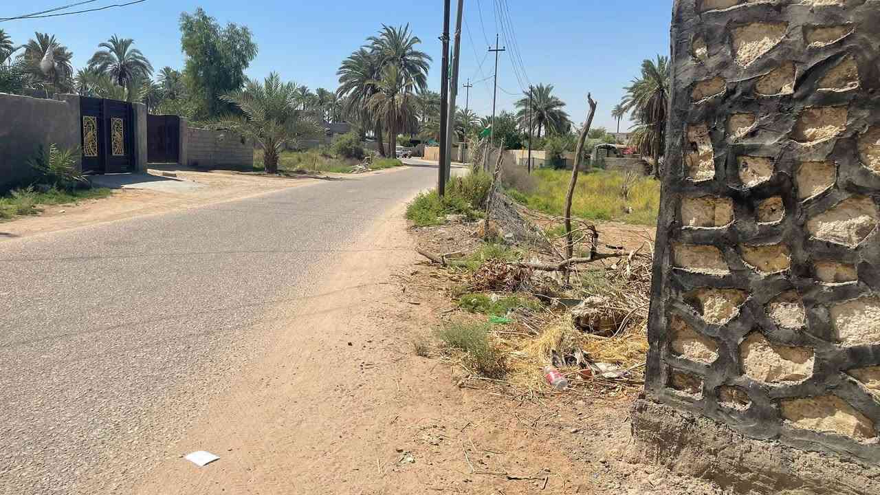‏للبيع دونم طابو 25 سند تحويل اسهم باسمك في كربلاء شارع ام ام البنين منطقه الزبيليه كافه الخدمات مدرسه. للمعلومات اتصال// الواجهه 30 متر ام  سيج حجر /*********** /***********
