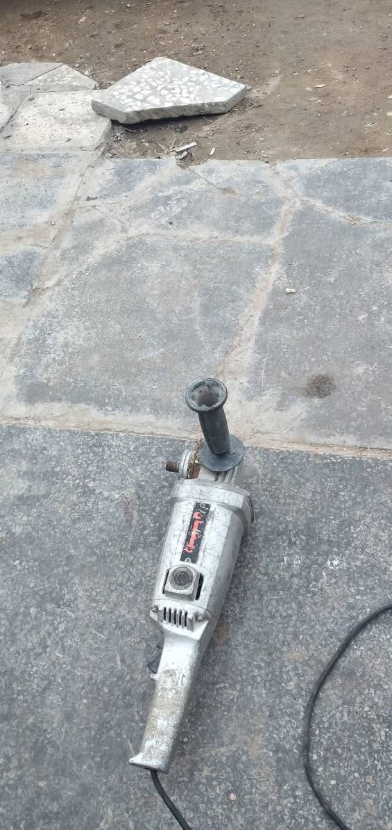 اسلام عليكم
سعر ٧٥ الف
مكان بغداد
لايوجد توصيل
مكينه الحيم  ملف المنيوم 
التواصل ***********
***********واتساب
