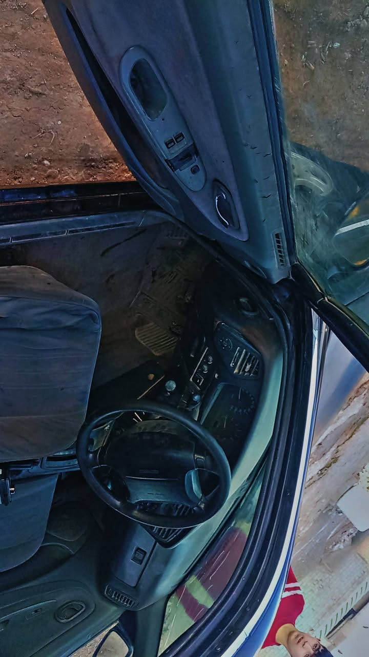 سلام عليكم
برنس فراشة 

موديل 1997

سنوية 2029

تخم تاير + ويل كب 

كير اوتوماتيك مكفول شرط

محرك مكفول شرط 

رقم بغداد 

داخل جديد 

يطقات مطريات

مزدادت جدد سكن جدد

صندوق كهربائي 

تجي وشوف بعينك احلئ من صور 
سعر 30 ورقة وبيه مجال 
مكاني بغداد 

رقم الهاتف ***********
